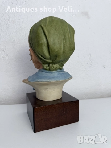 Порцеланов бюст Capodimonte №7567 , снимка 6 - Антикварни и старинни предмети - 52278980
