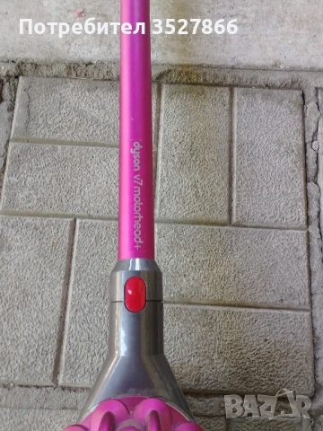 Акумулаторна прахосмукачка Dyson V7, снимка 3 - Прахосмукачки - 50951909