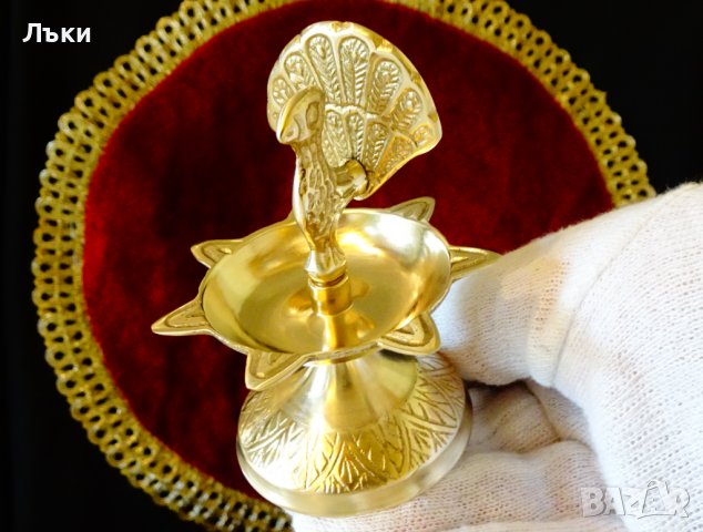 Бронзов свещник с Паун,ароматни масла., снимка 2 - Антикварни и старинни предмети - 40169150