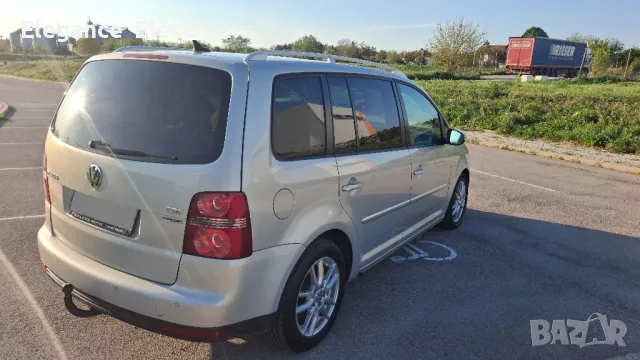 Vw Touran 1.9 TDi 105к.с High - Line, снимка 11 - Автомобили и джипове - 45818317