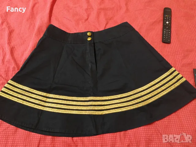 Оригинална пола Ralph Lauren, снимка 2 - Поли - 47729954