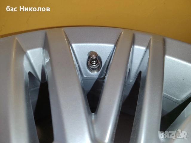 Алуминиеви джанти за VW Up R-Line 5,5Jx15 ET40+централни капачки VW+резервна гума за VW Up., снимка 4 - Гуми и джанти - 52842444