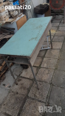 Стар ученически чин, снимка 6 - Антикварни и старинни предмети - 53060147