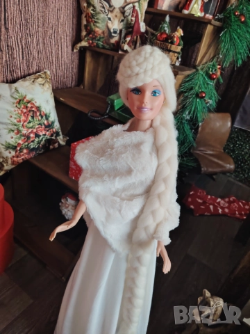 Кукла Снежанка за голям Дядо Коледа 