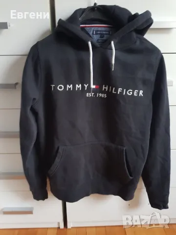 TOMMY HILFIGER Суичър / Худи, снимка 1 - Суичъри - 48152895