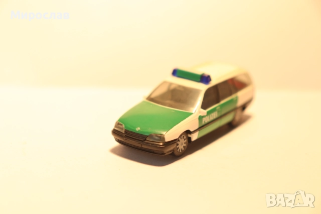 HERPA 1/87 H0 OPEL OMEGA POLICE ПОЛИЦИЯ КОЛИЧКА МОДЕЛ, снимка 3 - Колекции - 52722231