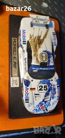 1:18 UT Models Porsche 911 GT1 Mobil 1 #25 #021839