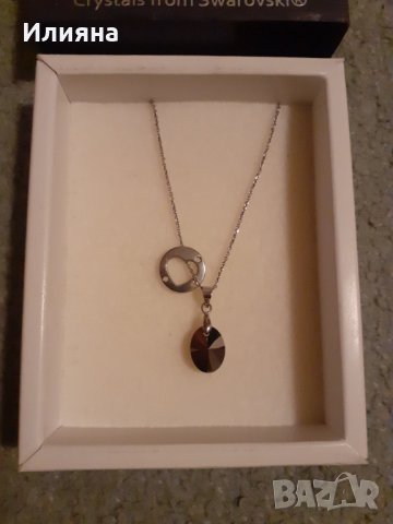 Колие с елемент на Swarovski, снимка 2 - Колиета, медальони, синджири - 39484050
