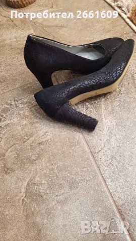 Обувки , снимка 2 - Дамски обувки на ток - 28694362