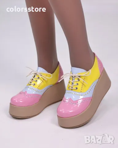 Обувки на платформа - розово, синьо и жълто лак - 450-L