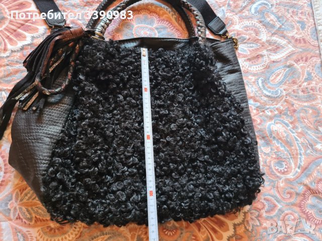 Чанта (тип торба) с букле и декоративни елементи , снимка 9 - Чанти - 43180383