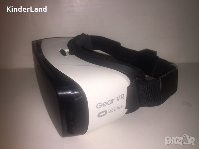 Очила за виртуална реалност Samsung Gear VR, Бели. Цена 35лв., снимка 2 - 3D VR очила за смартфон - 27351281
