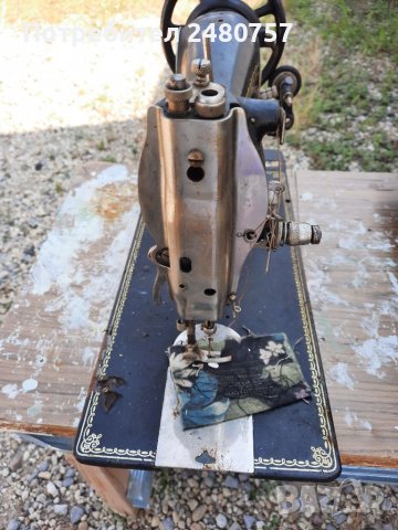 Шевна машина SINGER, снимка 2 - Антикварни и старинни предмети - 37308009