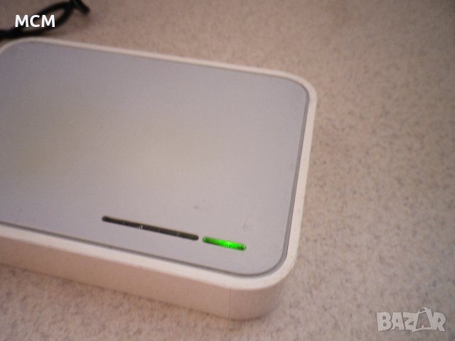 TP-Link SF1005D, снимка 2 - Суичове - 44094953