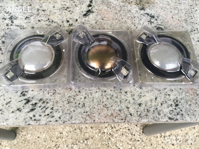 RCF M81-N450   Mackie M44ti  НОВИ