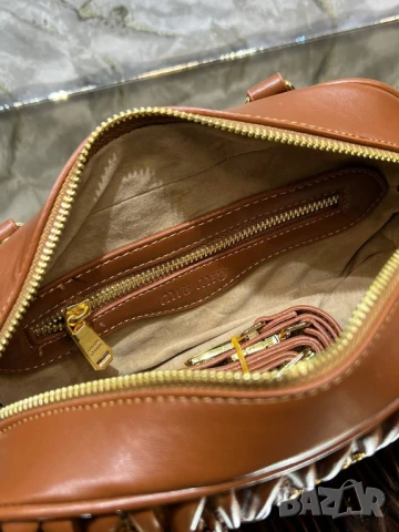 чанти Miu Miu , снимка 3 - Чанти - 50608348
