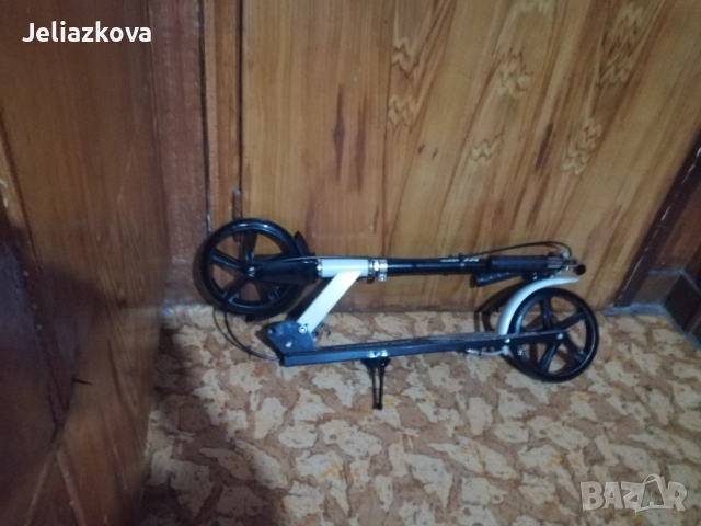 Тротинетка скутер. Сгъваема. Нов 
