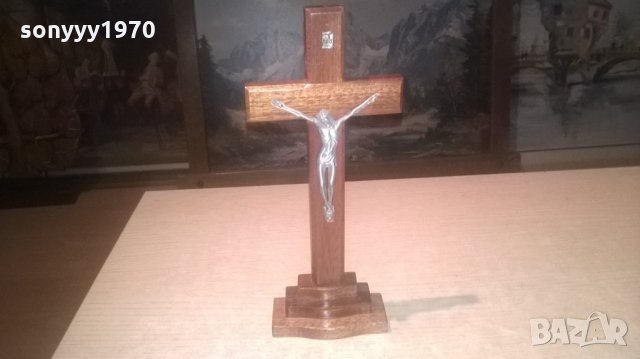 *КРЪСТ-Кръст от дърво и метал на поставка
