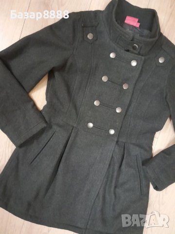 Елегантно дамско палто