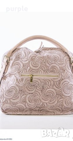 Чанта от естествена кожа с ефектен релеф в бледо розово от Lucca Baldi , снимка 2 - Чанти - 27252582