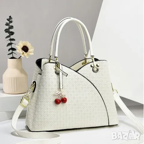 Дамска чанта White Cherry, снимка 6 - Чанти - 47938616