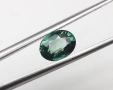 Естествен сапфир в искрящ зелен цвят 0.94кт.! Сертифициран! нов!, снимка 5