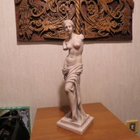 Голяма стара  скулптура, еротика  Венера Милоска - Афродита - Богинята на любовта - 18+, снимка 3 - Декорация за дома - 27959925