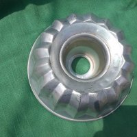 Стара алуминиева форма за кекс БДС, снимка 4 - Съдове за готвене - 33071948