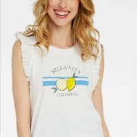 Бяла блуза с щампа лимони и къдрички на раменете, снимка 1 - Тениски - 40218684
