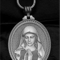 висулка, дамска огърлица молеща се Дева Мария, снимка 1 - Колиета, медальони, синджири - 40207854