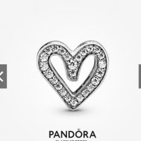 Талисман Pandora 925 Sparkling Freehand Heart Charm, снимка 2 - Гривни - 39443963