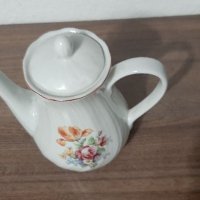 Порцеланов чайник букет от Рози. 15см. Код 2332, снимка 3 - Аксесоари за кухня - 38276817