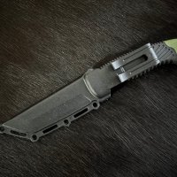 Удобен компактен нож в тактически стил танто (United Cutlery) USMC Tactical Tanto (UC3403), снимка 4 - Ножове - 43744776