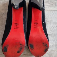Черни велурени дамски обувки , снимка 4 - Дамски обувки на ток - 44103800