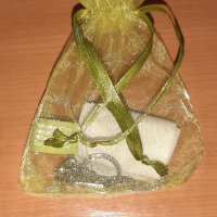 Стилен Комплект Колие и обеци- ново Подарък за жена yves rocher, снимка 7 - Бижутерийни комплекти - 34970000