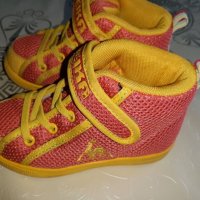 Спортни обувки, N26, снимка 2 - Детски маратонки - 26955543