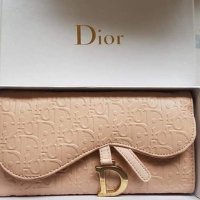 Дамско портмоне Christian Dior, снимка 1 - Портфейли, портмонета - 32246757