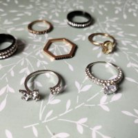 лот от 7 дамски пръстена ,размери 8 и 9, снимка 1 - Пръстени - 44096700