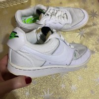 Маратонки Nike 38.5, снимка 1 - Маратонки - 43518242