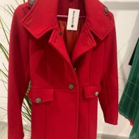 Червено палто, снимка 4 - Палта, манта - 43500914