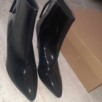 Нови лачени боти Tally Weijl, снимка 3 - Дамски обувки на ток - 43552238