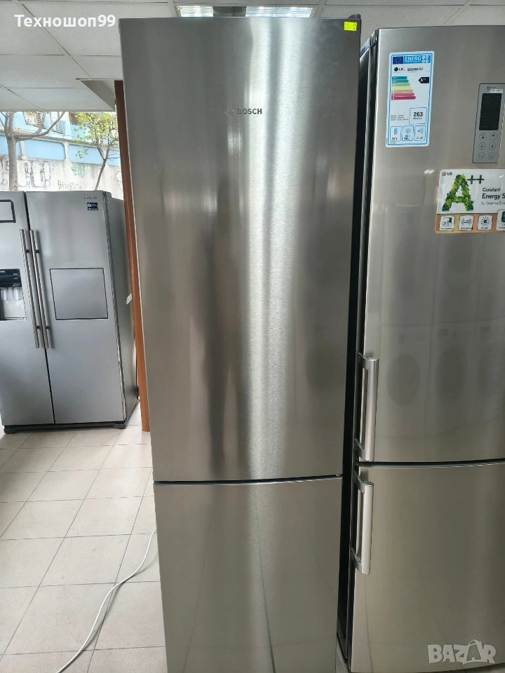 Хладилник с фризер Bosch, снимка 1