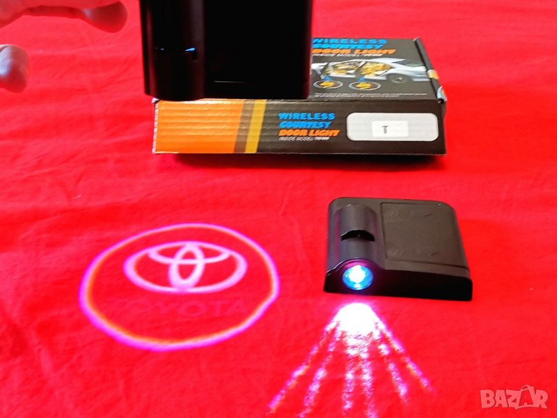 Проектор лого Toyota за врата, снимка 1