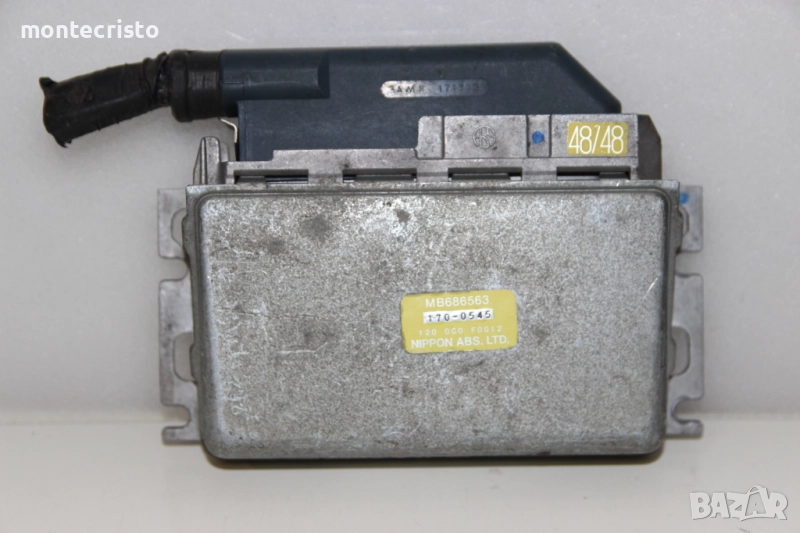 Моторен компютър Mitsubishi Space wagon (1991-1997г.) MB686563, снимка 1