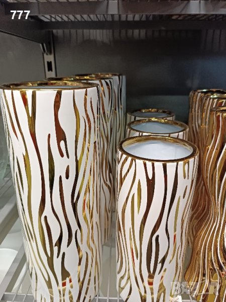 вази, снимка 1