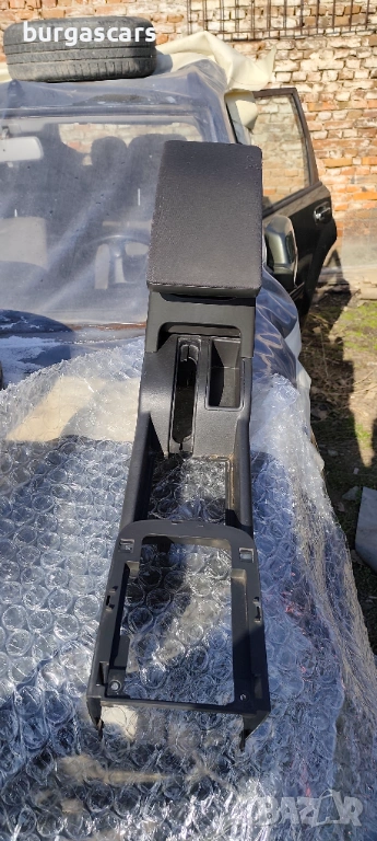 Подлакътник Nissan X Trail T30, снимка 1