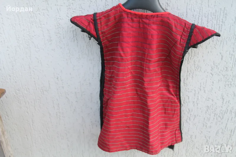 Детска дреха от народна носия, снимка 1