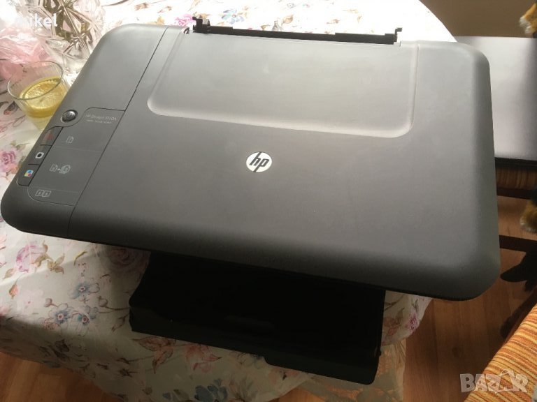 Hp Deskjet 1050A - 2 в 1 принтер и скенер , снимка 1