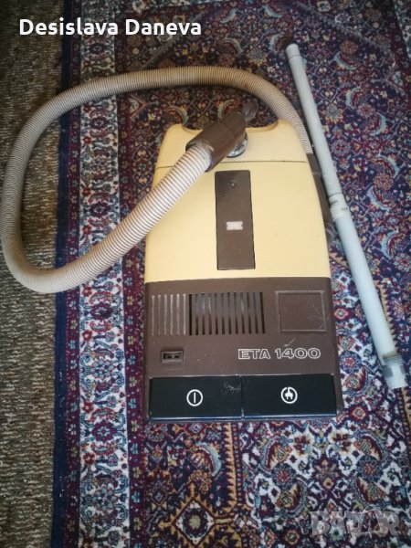 Ретро прахосмукачка, снимка 1