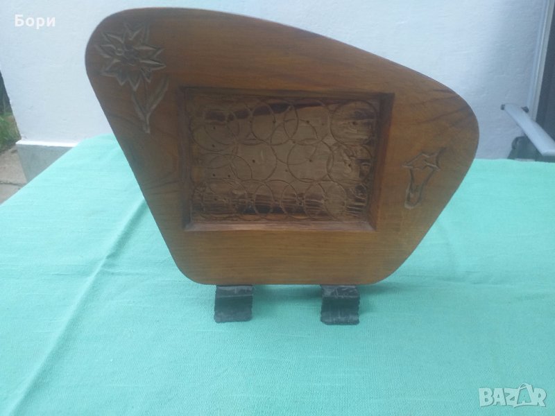 Стара дървена рамка за снимки, снимка 1